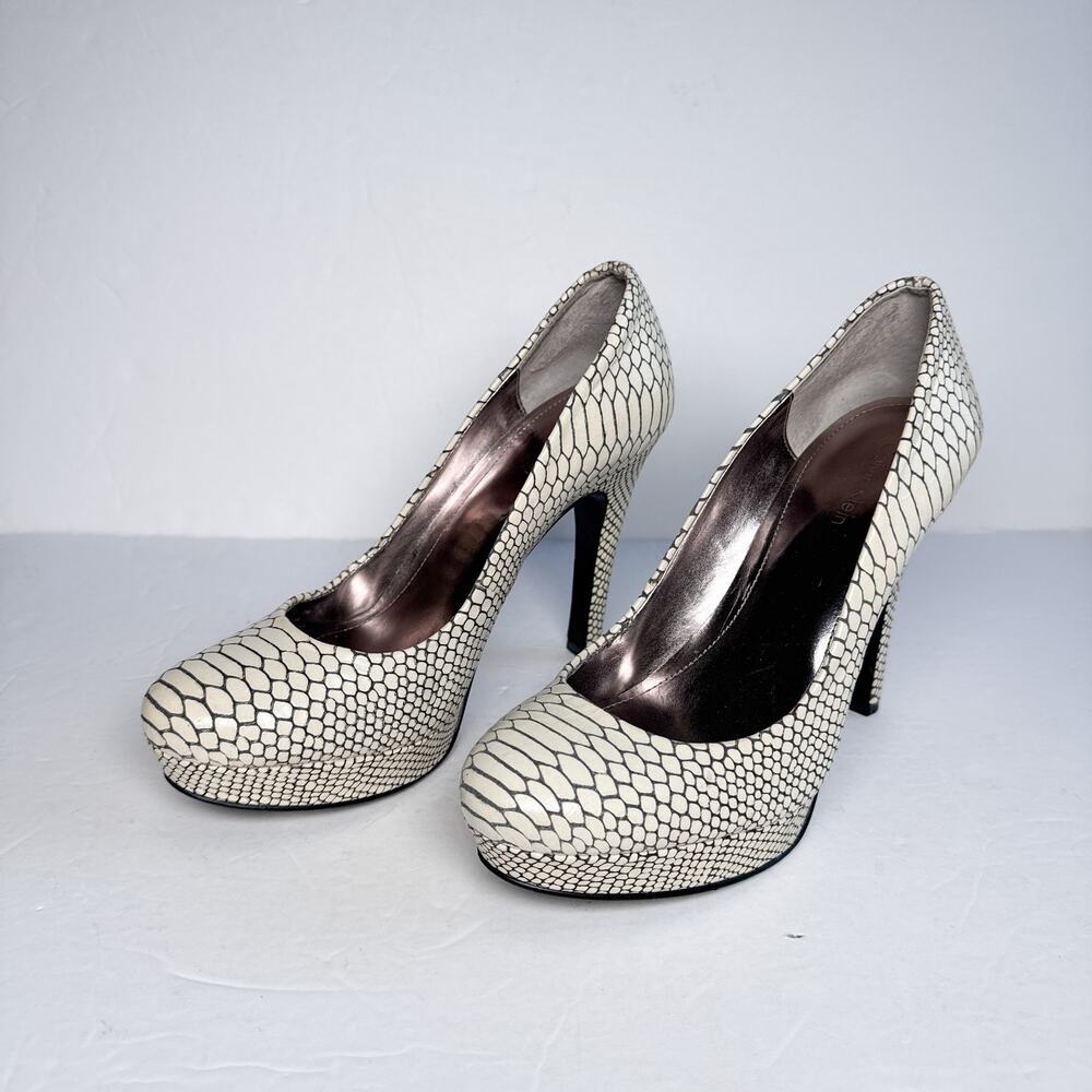 Calvin Klein Karsyn Python Embossed Leather Platform Pumps 7M - Picture 3 of 13